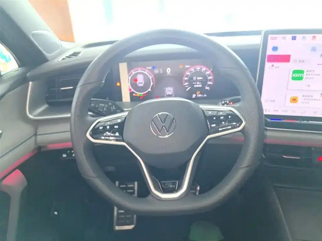 Tayron 2025 Tayron L 380TSI 4WD Luxury — миниатюра 11