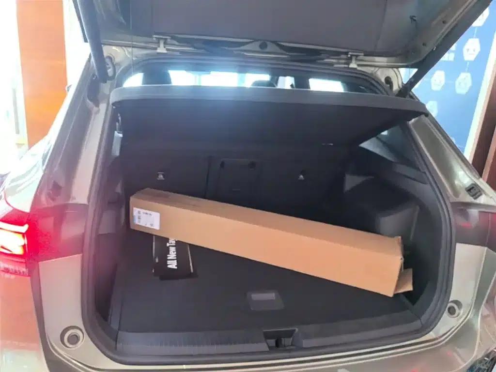 Tayron 2025 Tayron L 380TSI 4WD Luxury — миниатюра 19