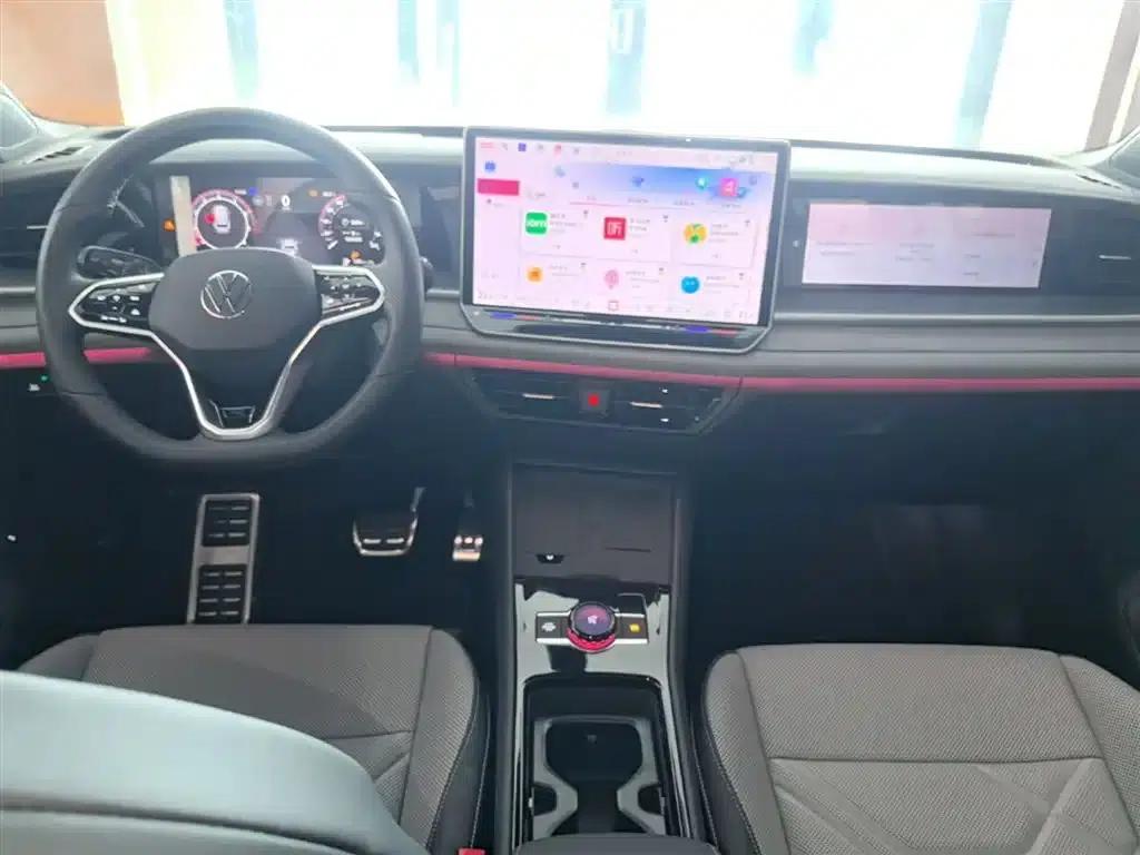 Tayron 2025 Tayron L 380TSI 4WD Luxury — миниатюра 10
