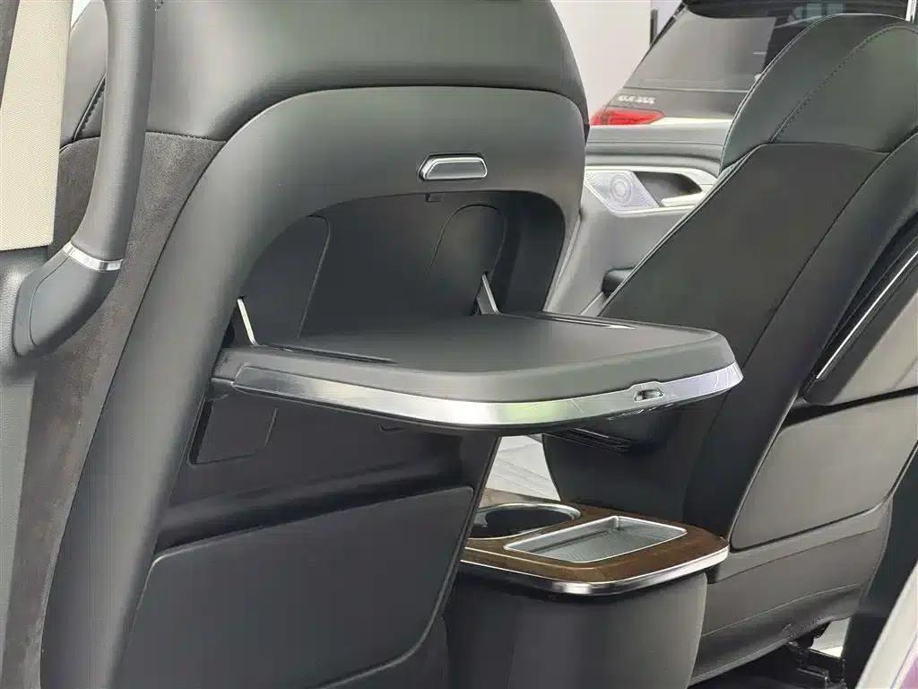 Hongqi HQ9 2023 2.0T Intelligent Flagship Edition — миниатюра 13