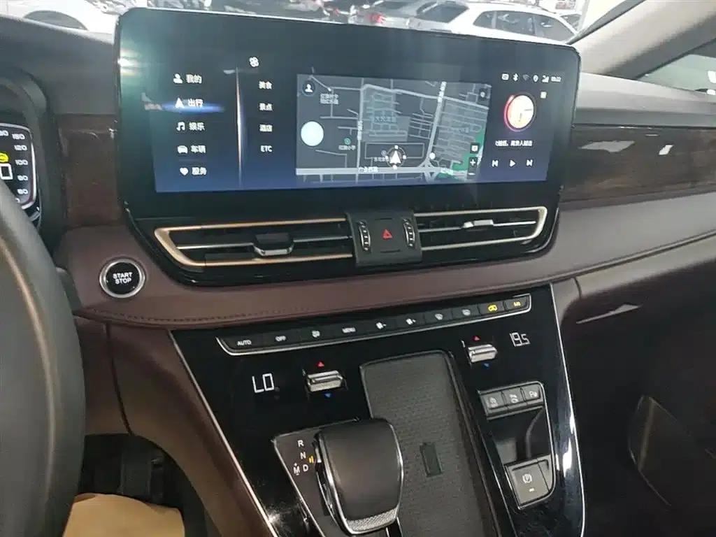 Hongqi HQ9 2023 2.0T Intelligent Flagship Edition — миниатюра 13