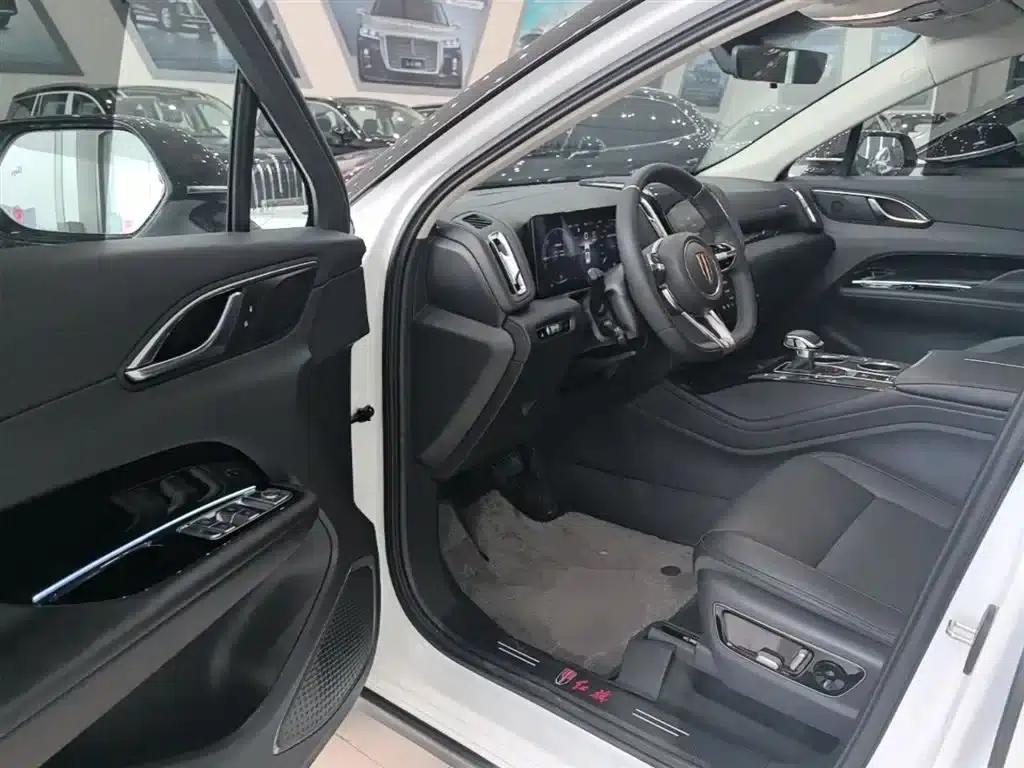 Hongqi HS3 PHEV 2025 model, 117km range, Jinwei PLUS version — миниатюра 16