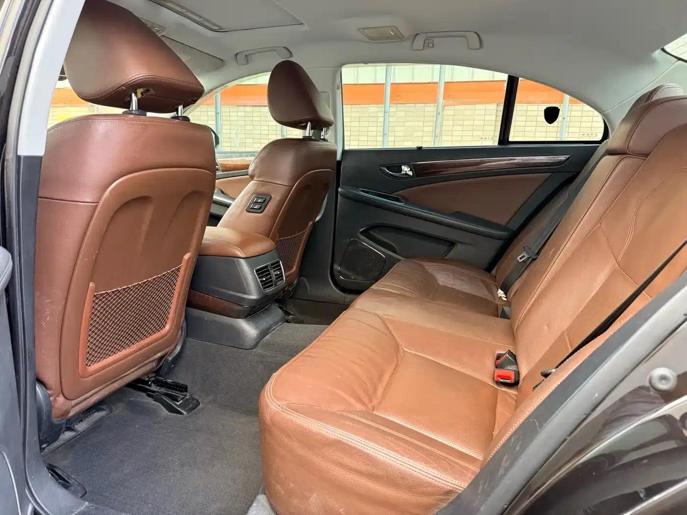 Hongqi H7 2015 2.0T Luxury Edition — миниатюра 5