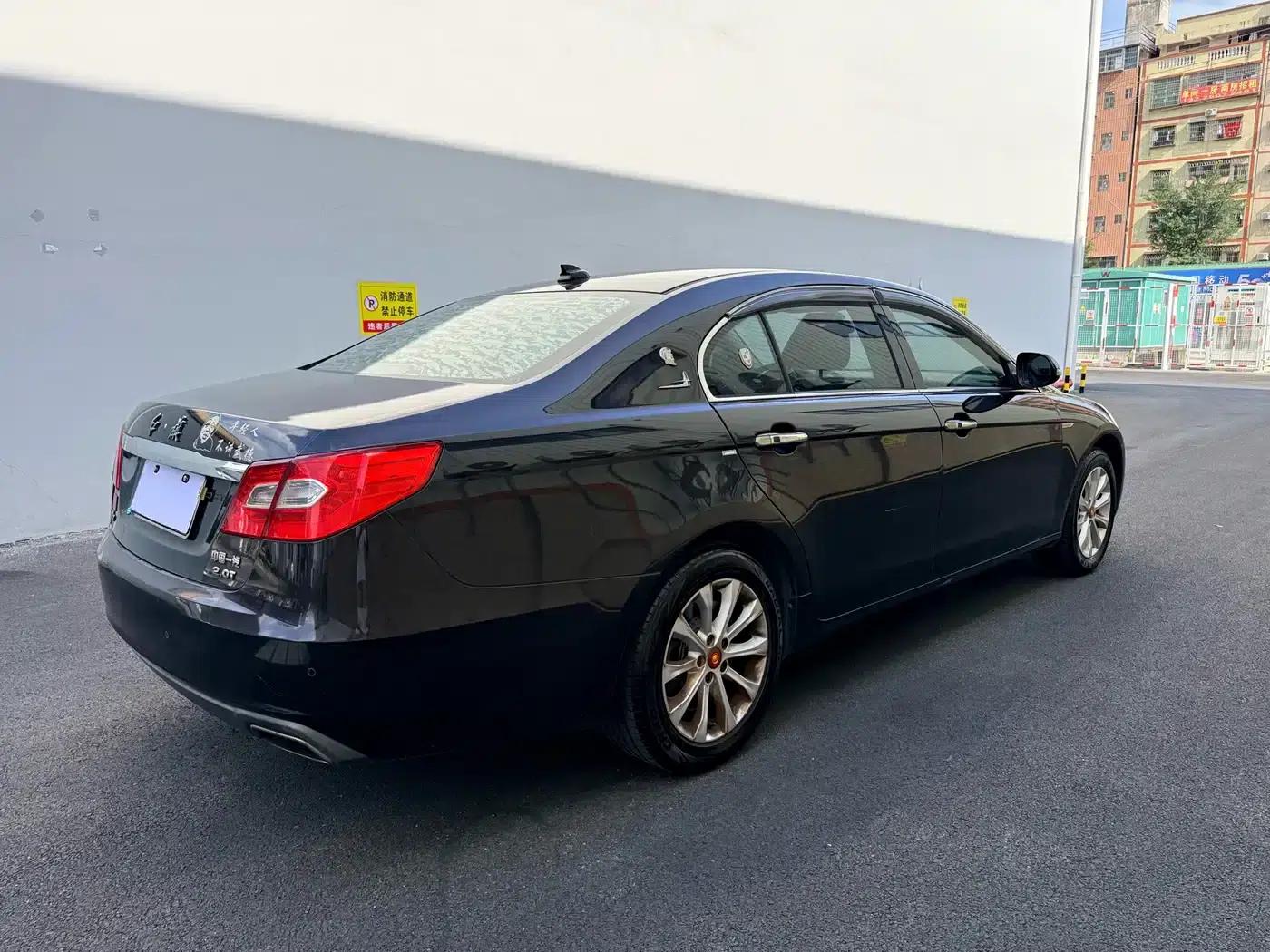 Hongqi H7 2015 2.0T Luxury Edition — миниатюра 9