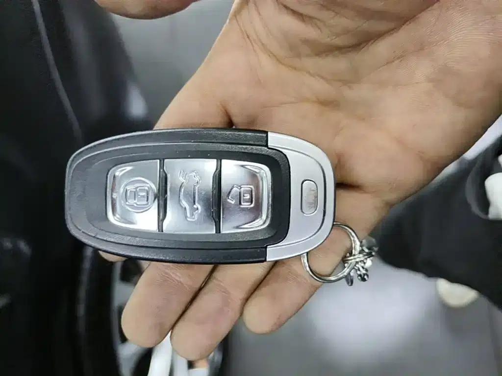Hongqi H7 2015 3.0L Premium Edition — миниатюра 9