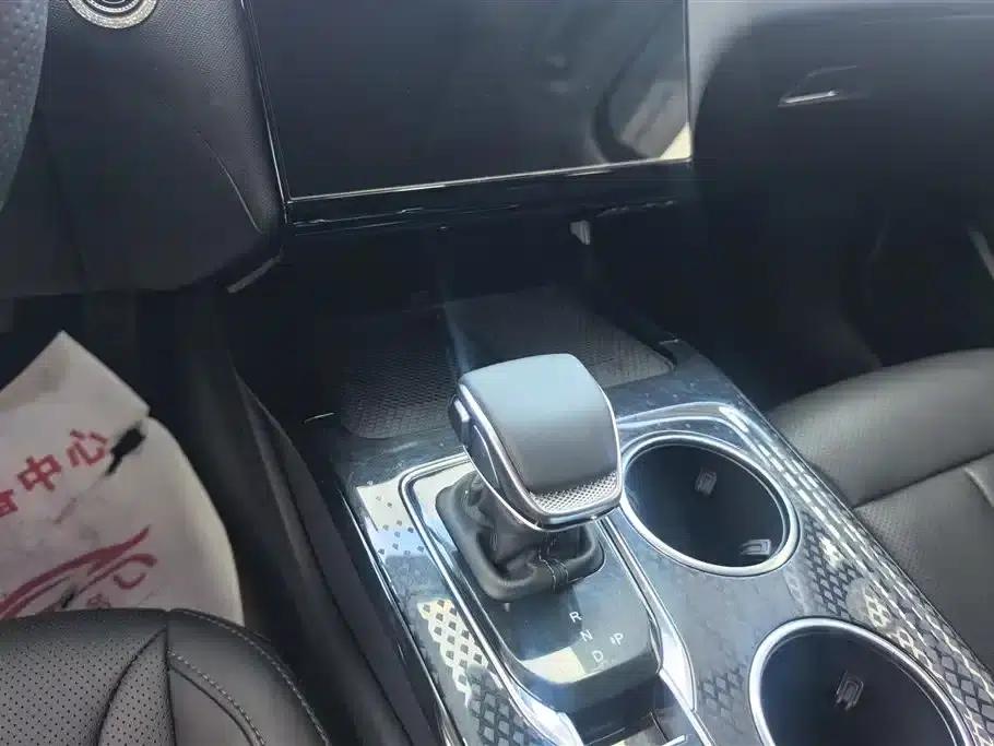 Hongqi HS3 2024 1.5T Goodness Edition — миниатюра 16