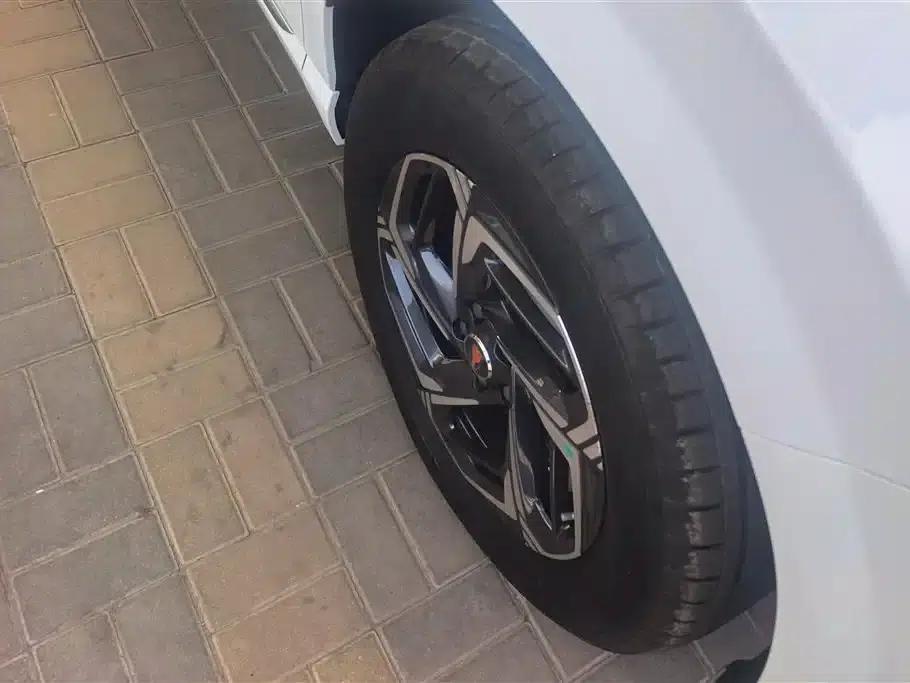 Hongqi HS3 2024 1.5T Goodness Edition — миниатюра 6