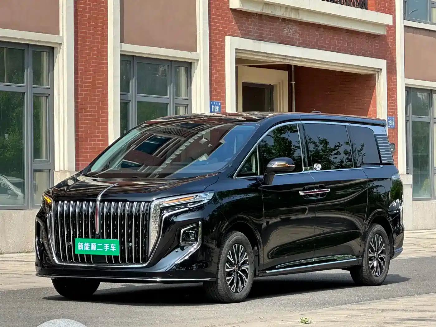 Hongqi HQ9 PHEV 2024 2.0T AWD Business Edition — миниатюра 1