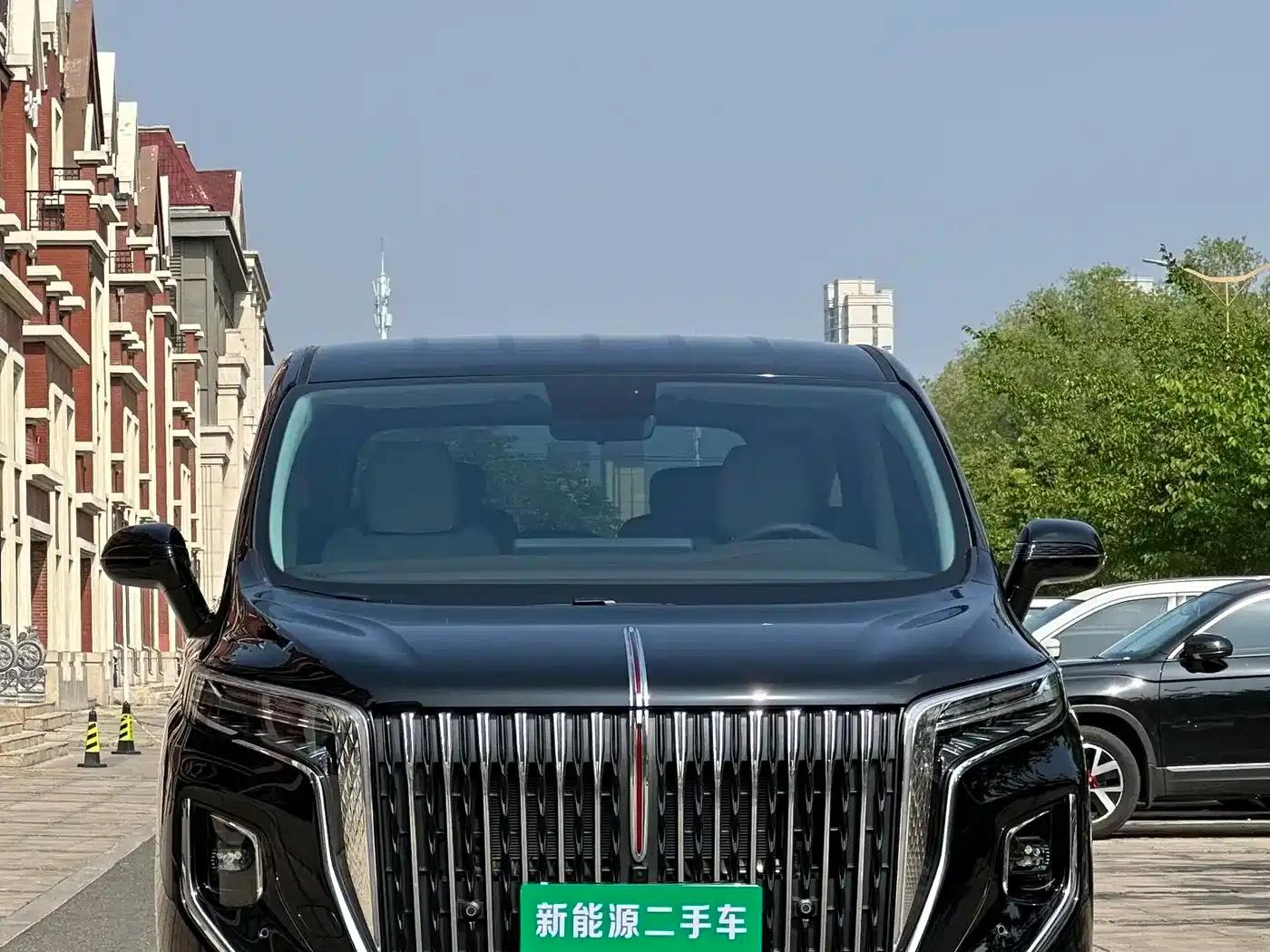 Hongqi HQ9 PHEV 2024 2.0T AWD Business Edition — миниатюра 2