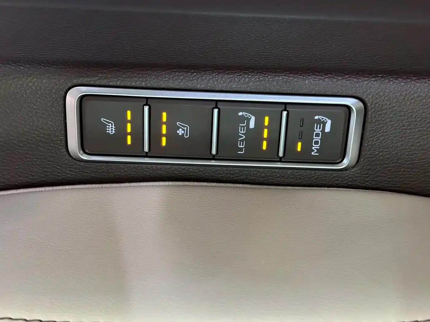 Hongqi HQ9 PHEV 2024 2.0T AWD Business Edition — миниатюра 20