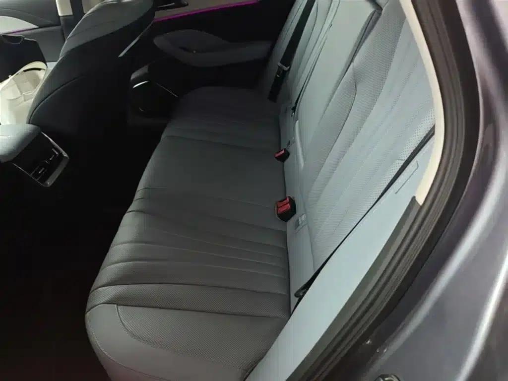 Hongqi H5 PHEV 2025 Model 170 Super Hybrid — миниатюра 17