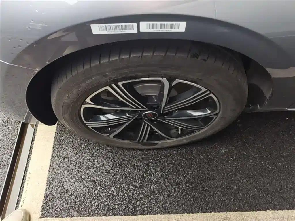 Hongqi H5 PHEV 2025 Model 170 Super Hybrid — миниатюра 23