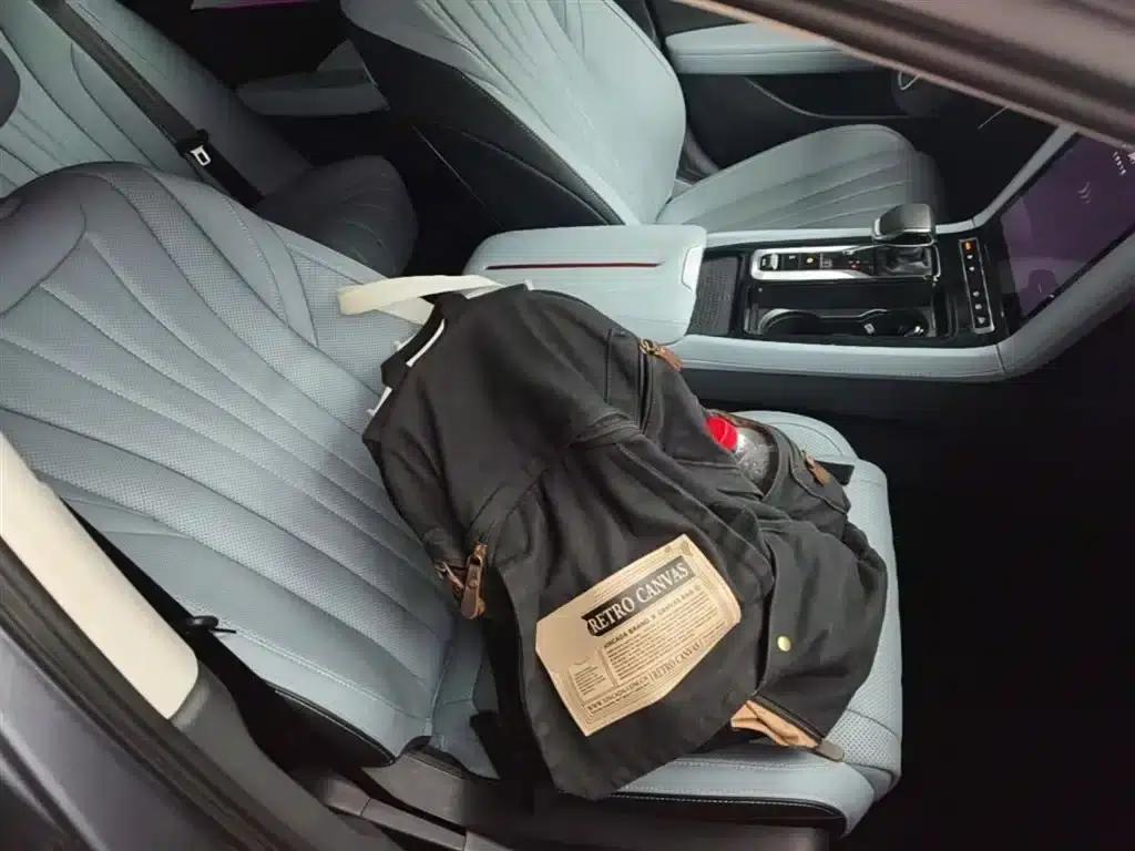 Hongqi H5 PHEV 2025 Model 170 Super Hybrid — миниатюра 25