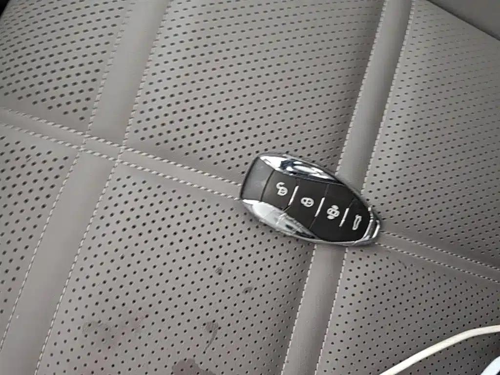 Hongqi Tiangong 08 2025 730 Max Rear-Wheel Drive Edition — миниатюра 18