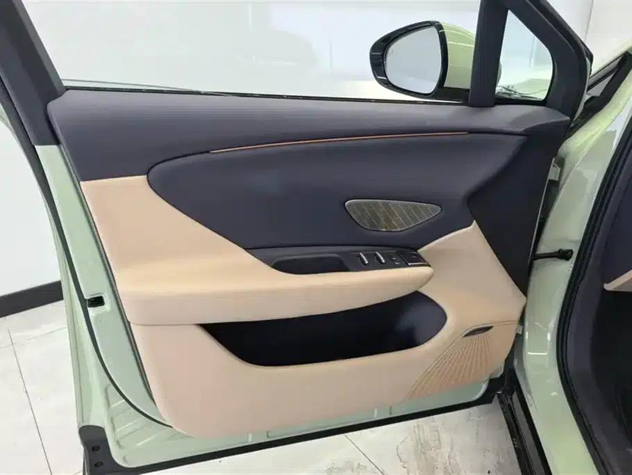 Hongqi Tiangong 06 2025 Model 520 Smart Selection Edition — миниатюра 7