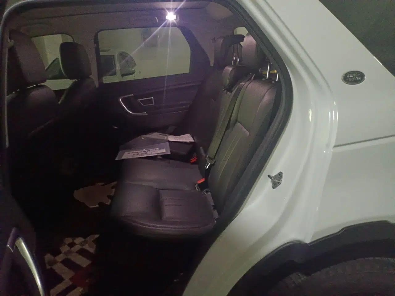 Used Land Rover Discovery Sport 2018 240 PS SE Version — миниатюра 17