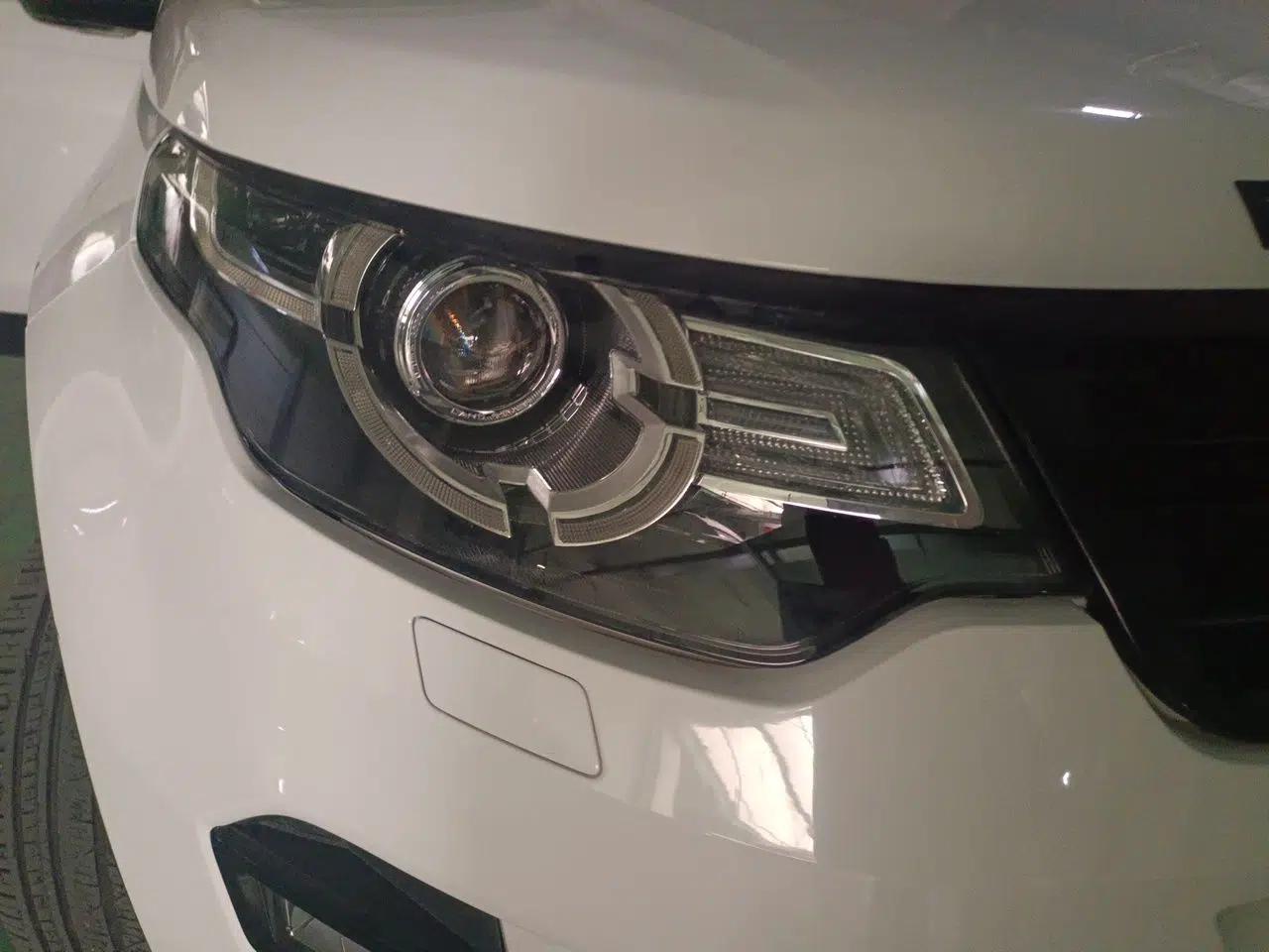 Used Land Rover Discovery Sport 2018 240 PS SE Version — миниатюра 7