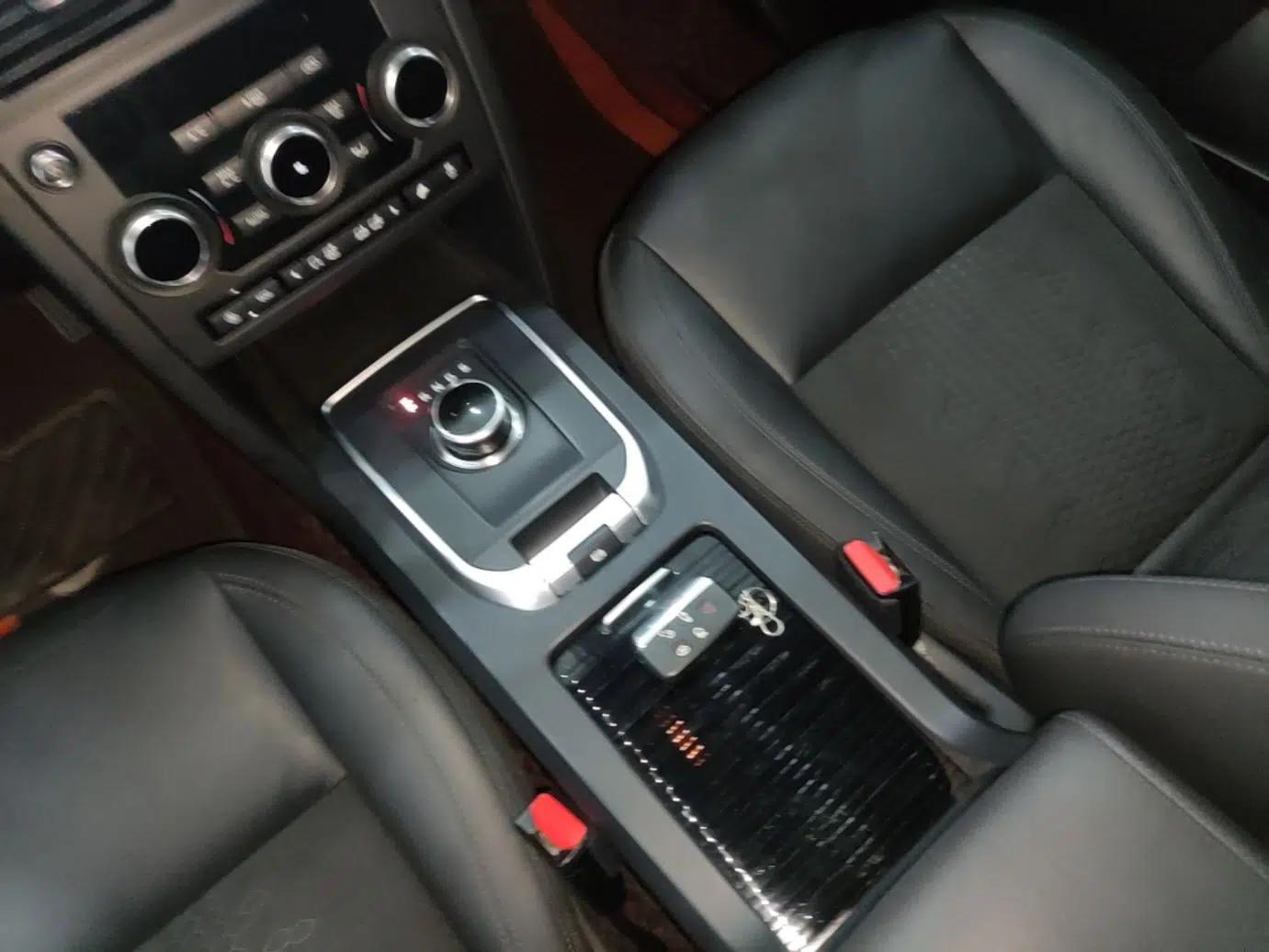 Used Land Rover Discovery Sport 2018 200 PS PURE Edition — миниатюра 16