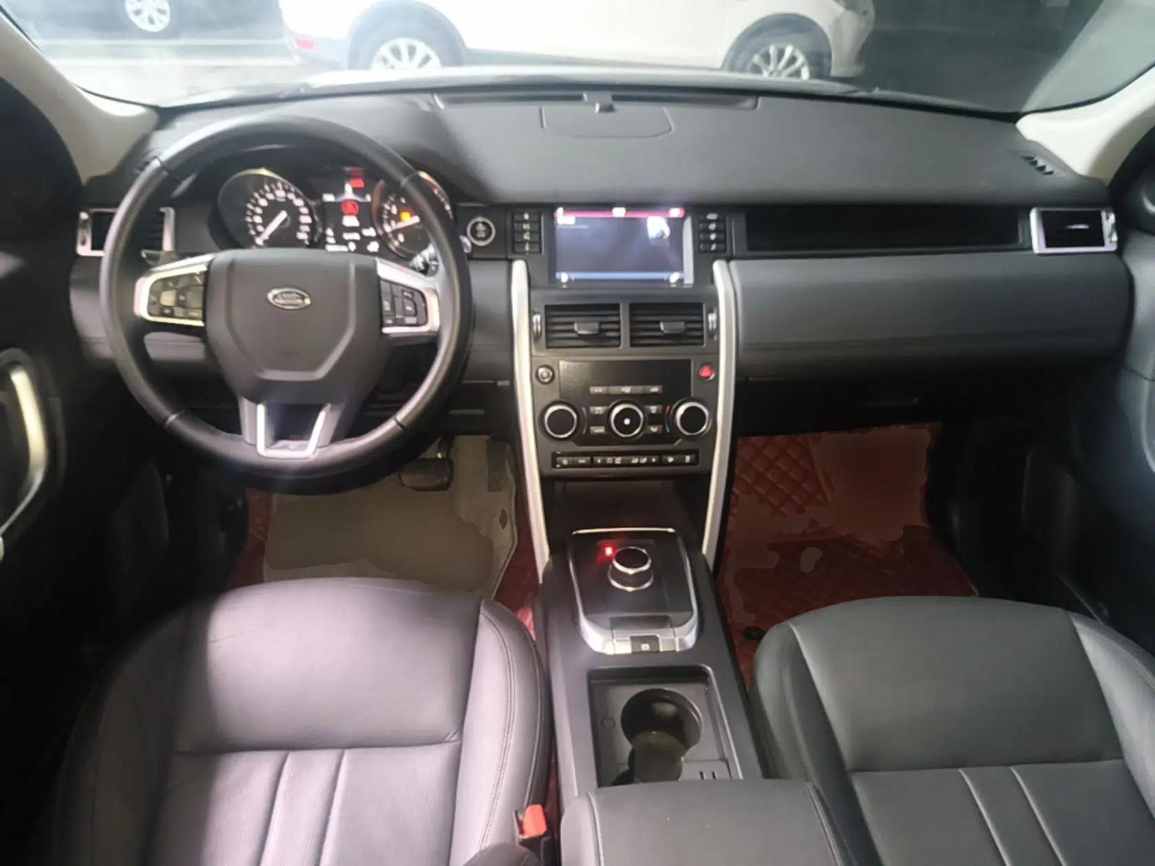 Used Land Rover Discovery Sport 2018 240 PS SE Version — миниатюра 17