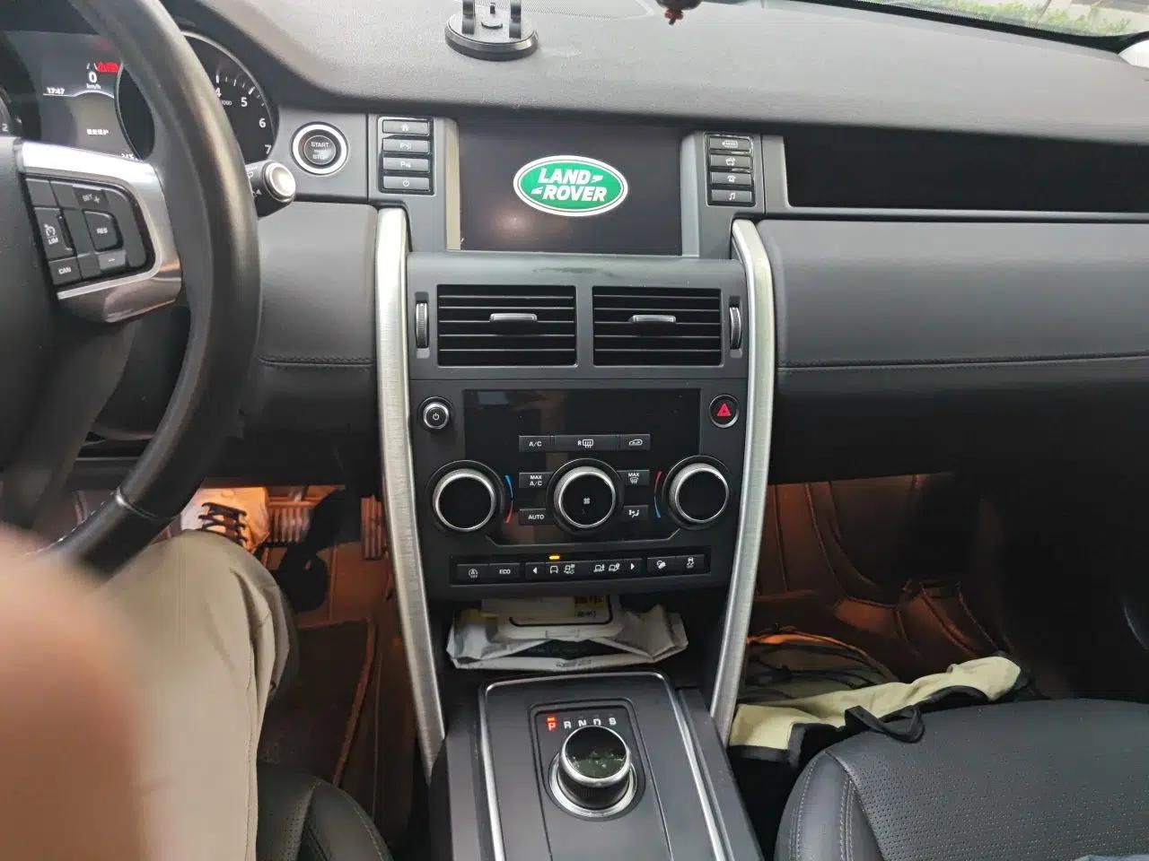 Used Land Rover Discovery Sport 2018 240 PS SE Version — миниатюра 13