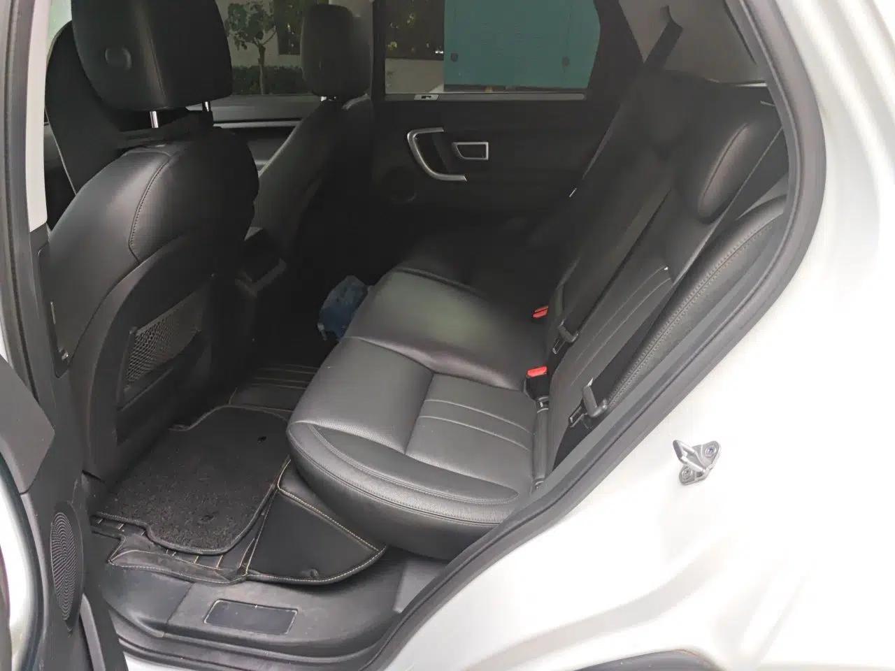 Used Land Rover Discovery Sport 2018 240 PS SE Version — миниатюра 17