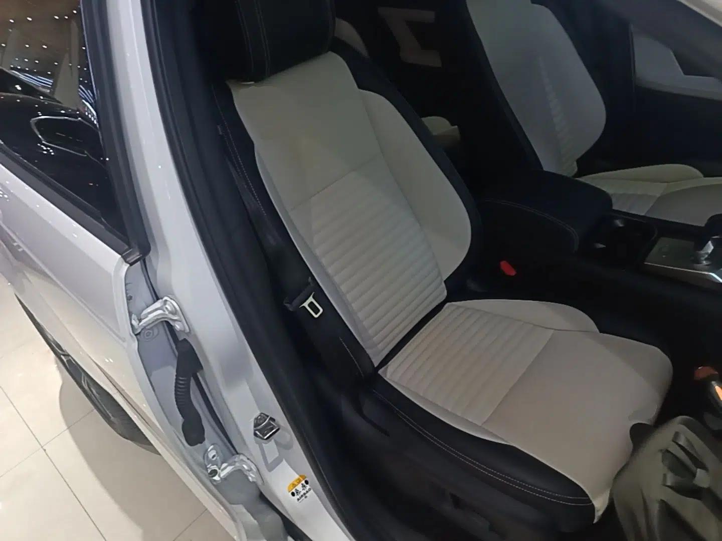 Used Land Rover Discovery Sport 2022 249 PS R-Dynamic S Performance Edition 5 Seats — миниатюра 19