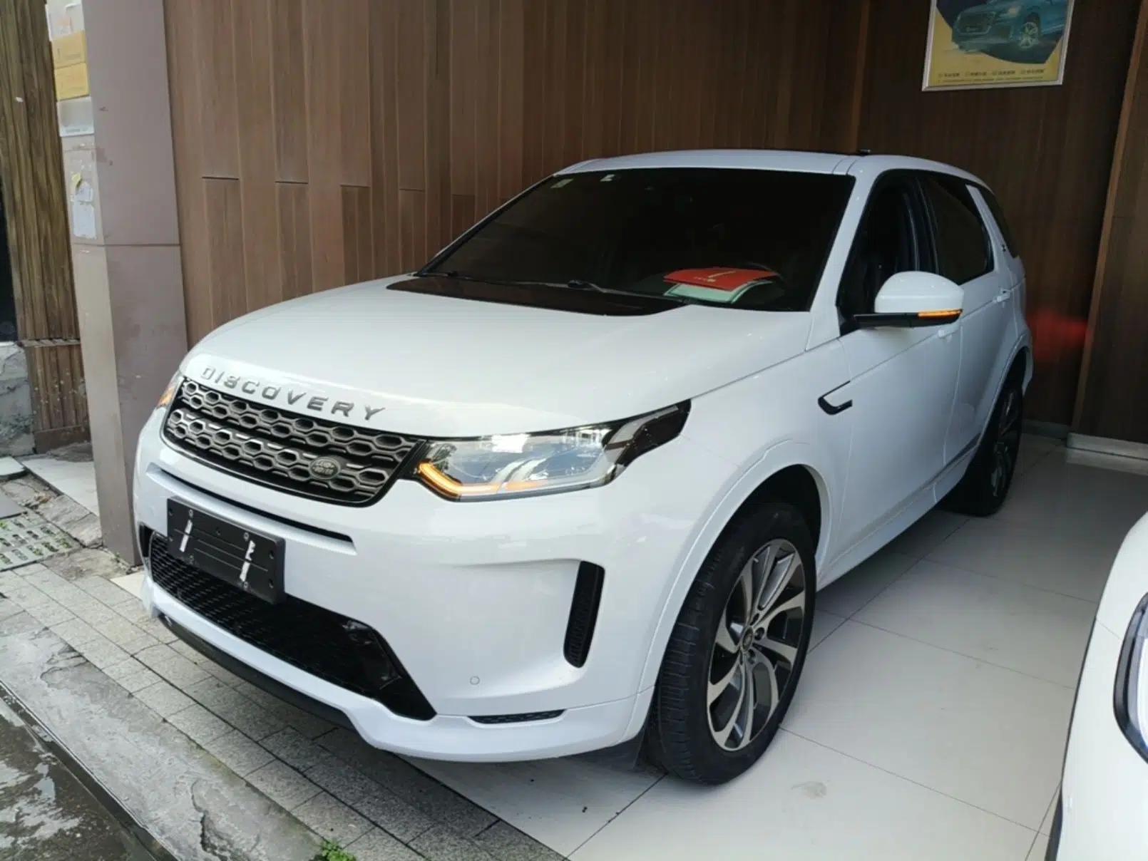 Used Land Rover Discovery Sport 2020 249 PS R-Dynamic Performance Edition — миниатюра 1