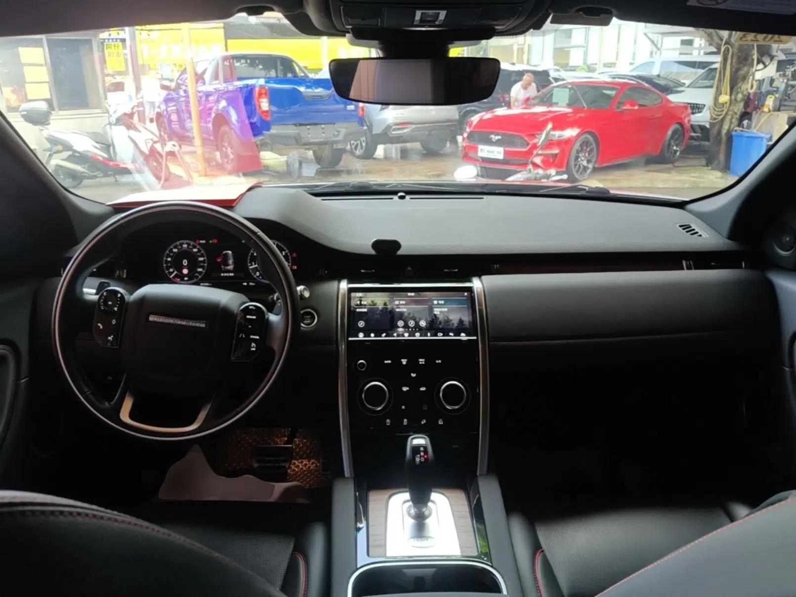 Used Land Rover Discovery Sport 2020 249 PS R-Dynamic Performance Edition — миниатюра 12