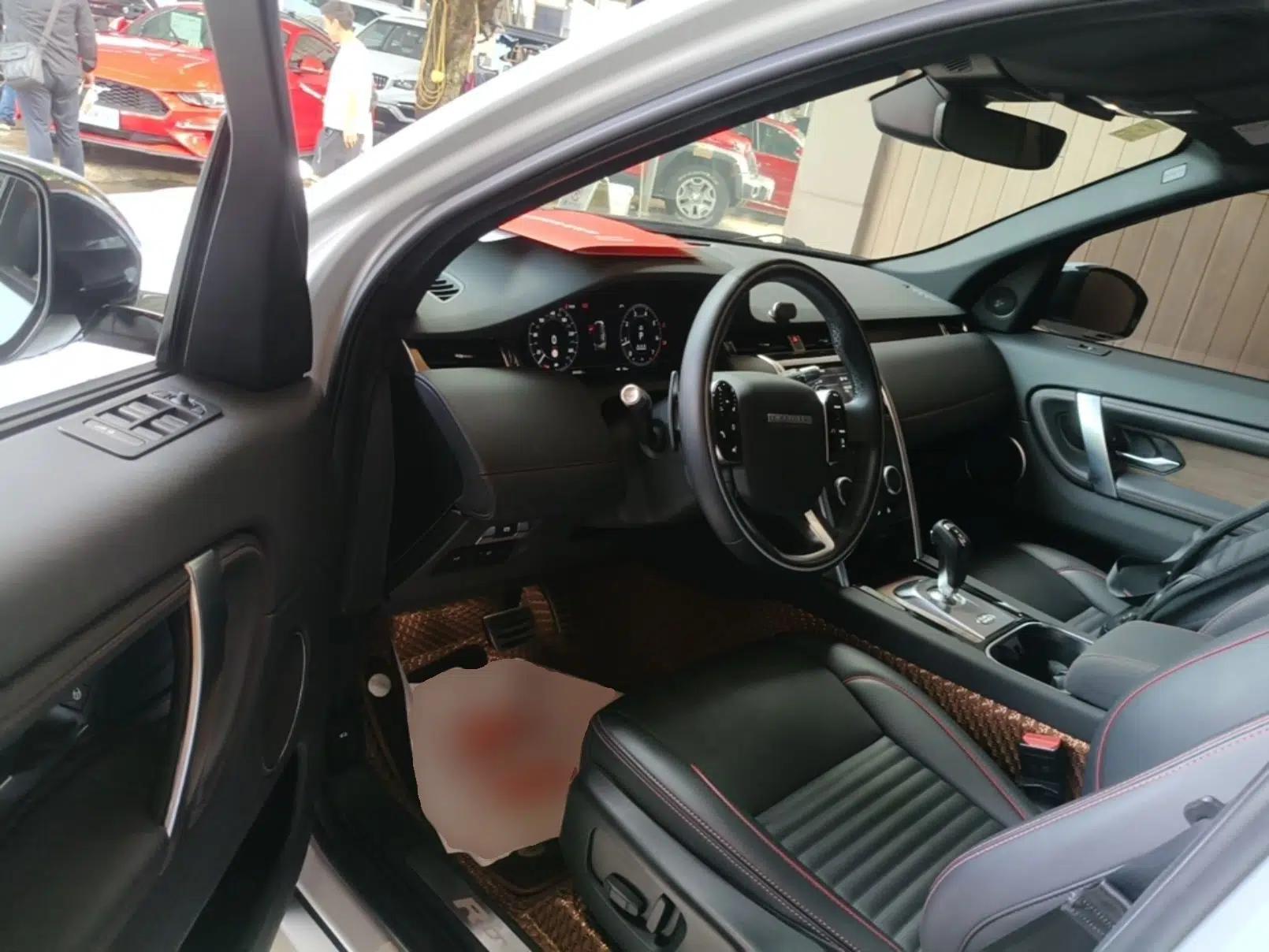 Used Land Rover Discovery Sport 2020 249 PS R-Dynamic Performance Edition — миниатюра 18