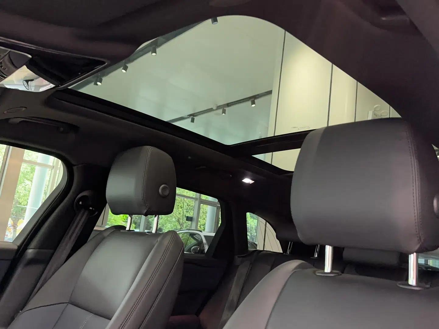 Used Land Rover Range Velar 2024 Dynamic SE — миниатюра 13