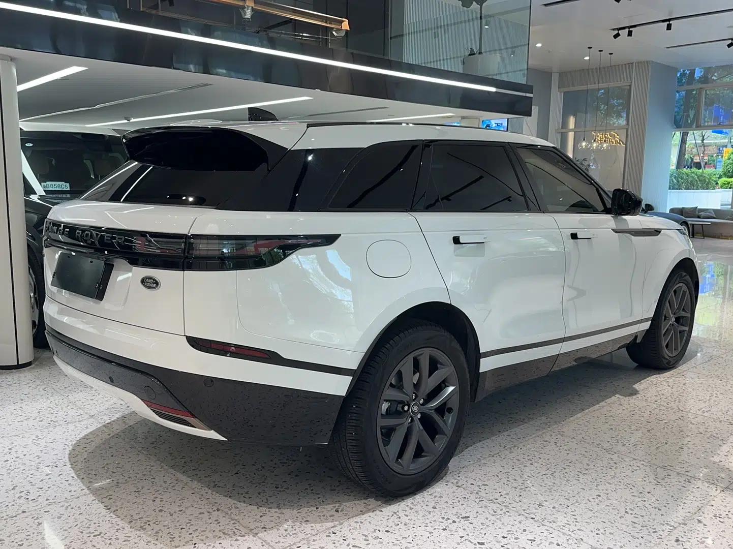 Used Land Rover Range Velar 2024 Dynamic SE — миниатюра 4