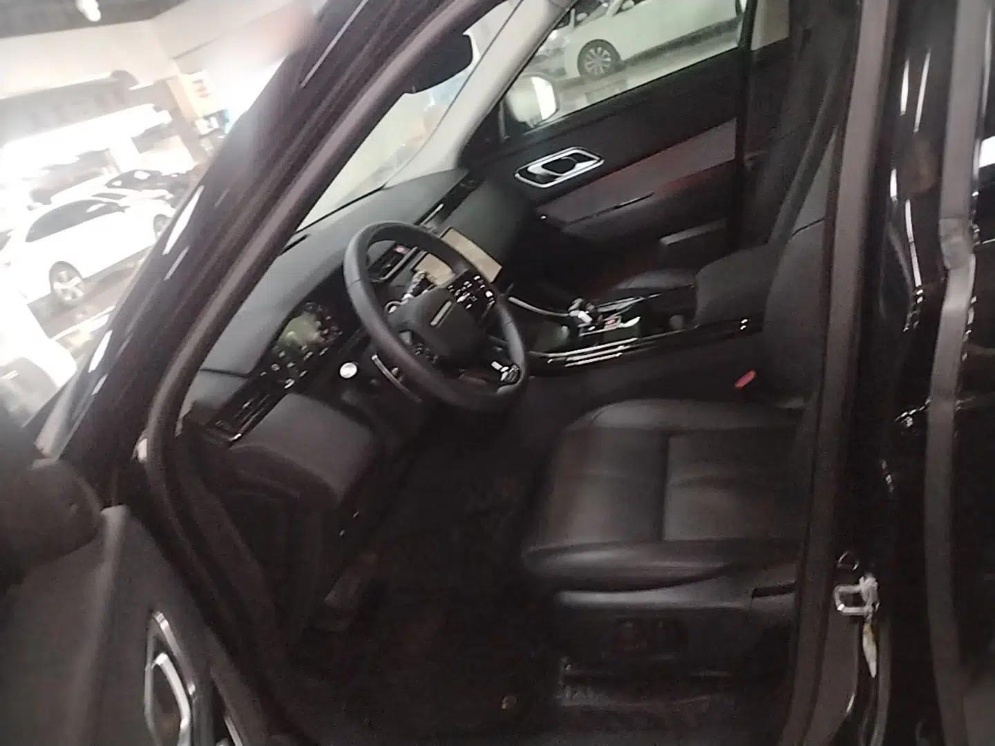 Used Land Rover Range Velar 2024 S Model — миниатюра 18
