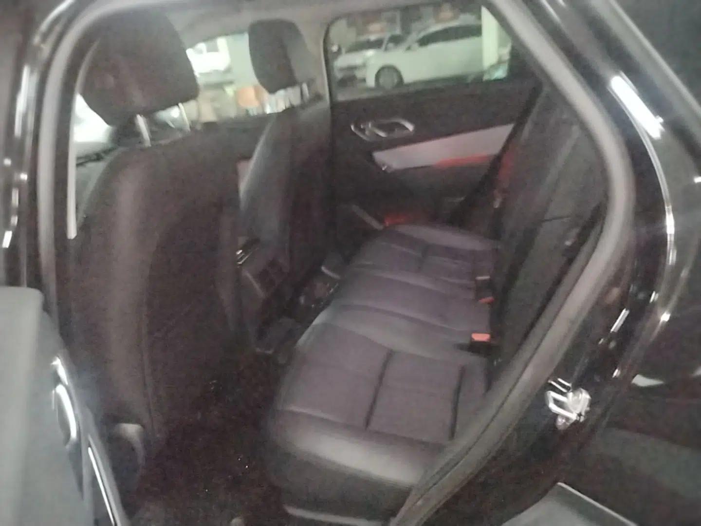 Used Land Rover Range Velar 2024 S Model — миниатюра 20