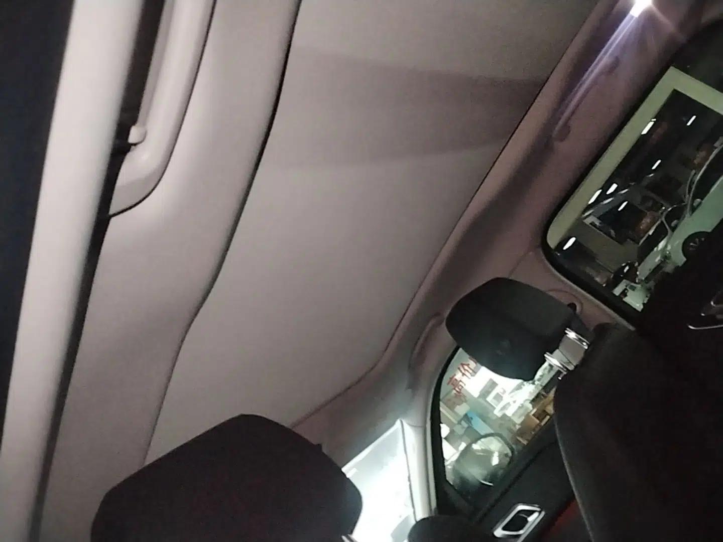 Used Land Rover Range Velar 2024 S Model — миниатюра 21