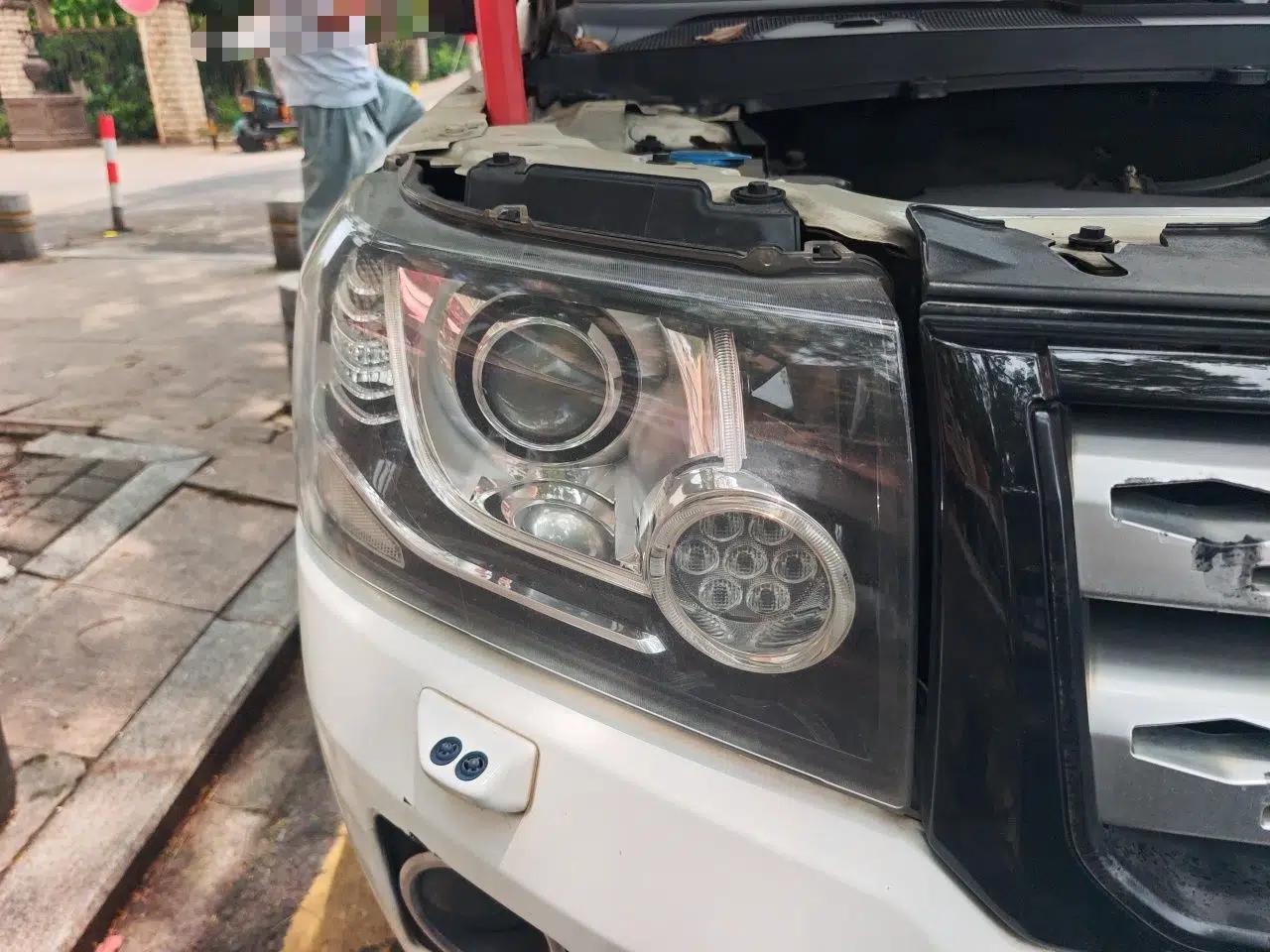 Used Land Rover Freelander 2 2013 2.0T Si4 HSE Gasoline Version — миниатюра 7