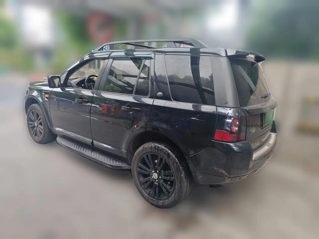 Used Land Rover Freelander 2 2013 2.2T SD4 Xuedong Limited Edition — миниатюра 4