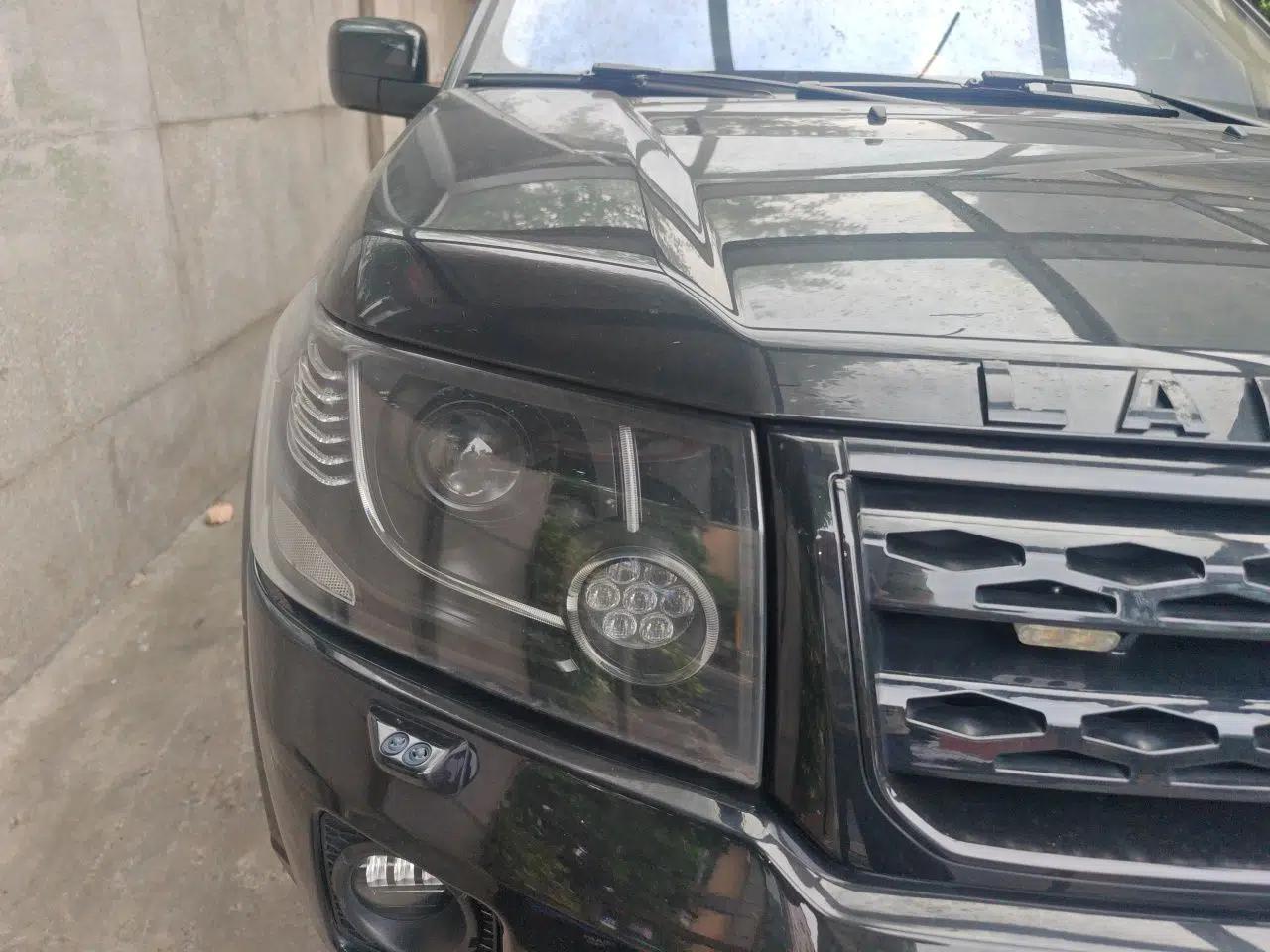 Used Land Rover Freelander 2 2013 2.2T SD4 Xuedong Limited Edition — миниатюра 7
