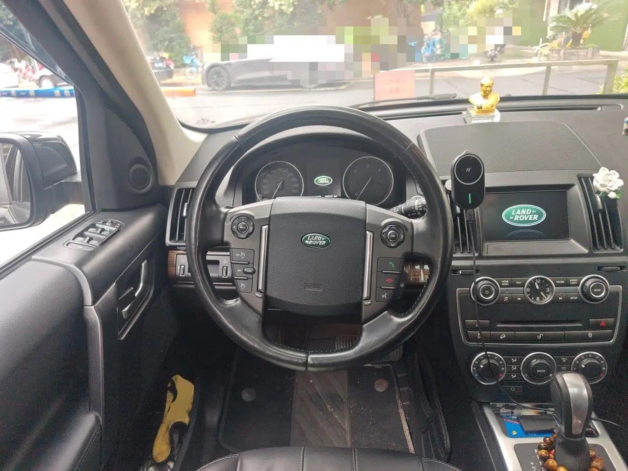 Used Land Rover Freelander 2 2013 2.2T SD4 Xuedong Limited Edition — миниатюра 10