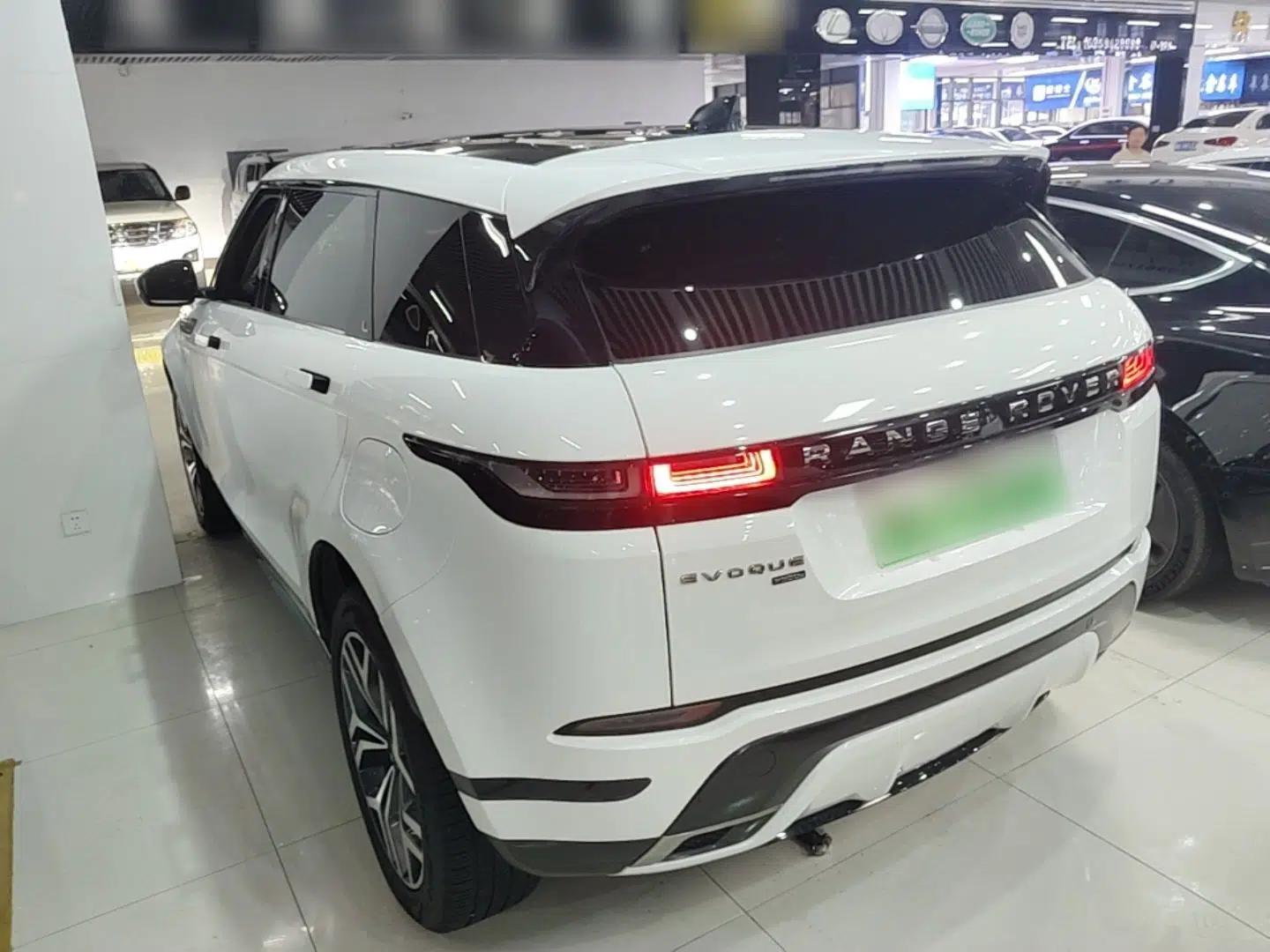 Used Land Rover Range Evoque New Energy 2022 Aurora L P300e Plug-in Hybrid Electric Version — миниатюра 4
