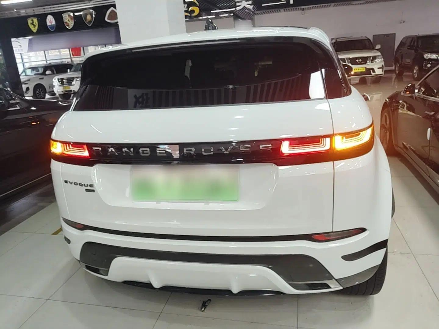 Used Land Rover Range Evoque New Energy 2022 Aurora L P300e Plug-in Hybrid Electric Version — миниатюра 5