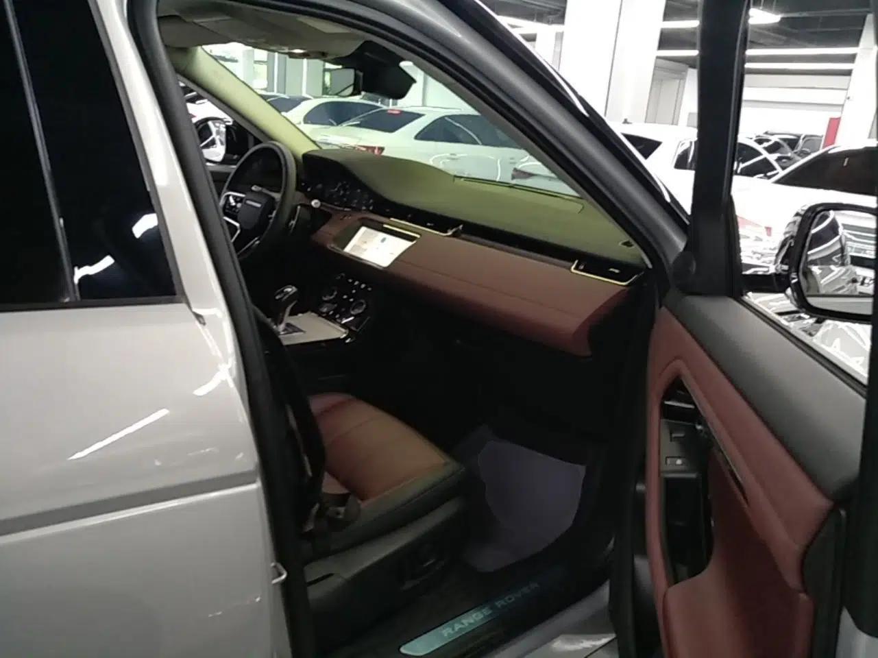 Used Land Rover Range Evoque New Energy 2022 Aurora L P300e Plug-in Hybrid Electric Version — миниатюра 19
