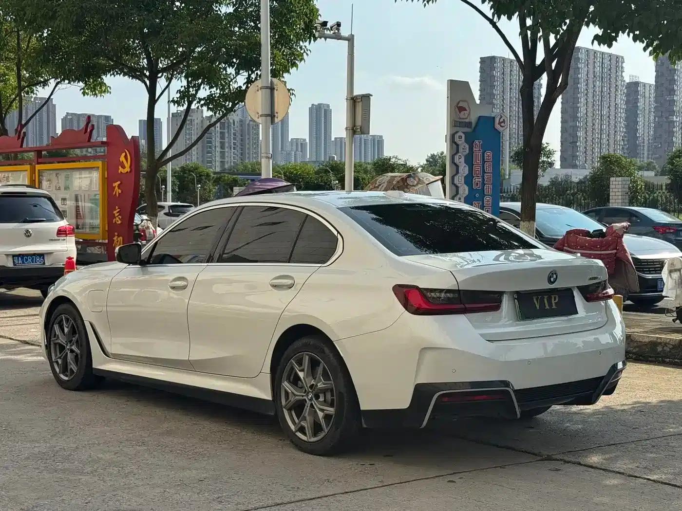 BMW i3 2022 eDrive 35L — миниатюра 14