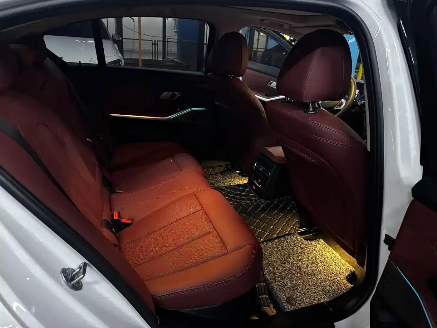 BMW i3 2024 eDrive 40 L Shadow Edition — миниатюра 15
