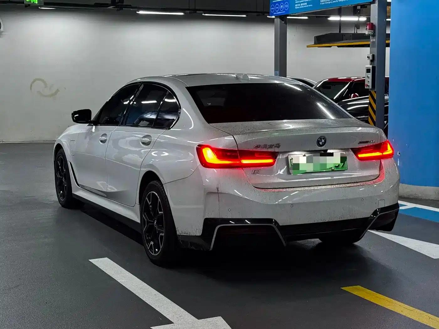 BMW i3 2024 eDrive 40 L Shadow Edition — миниатюра 4