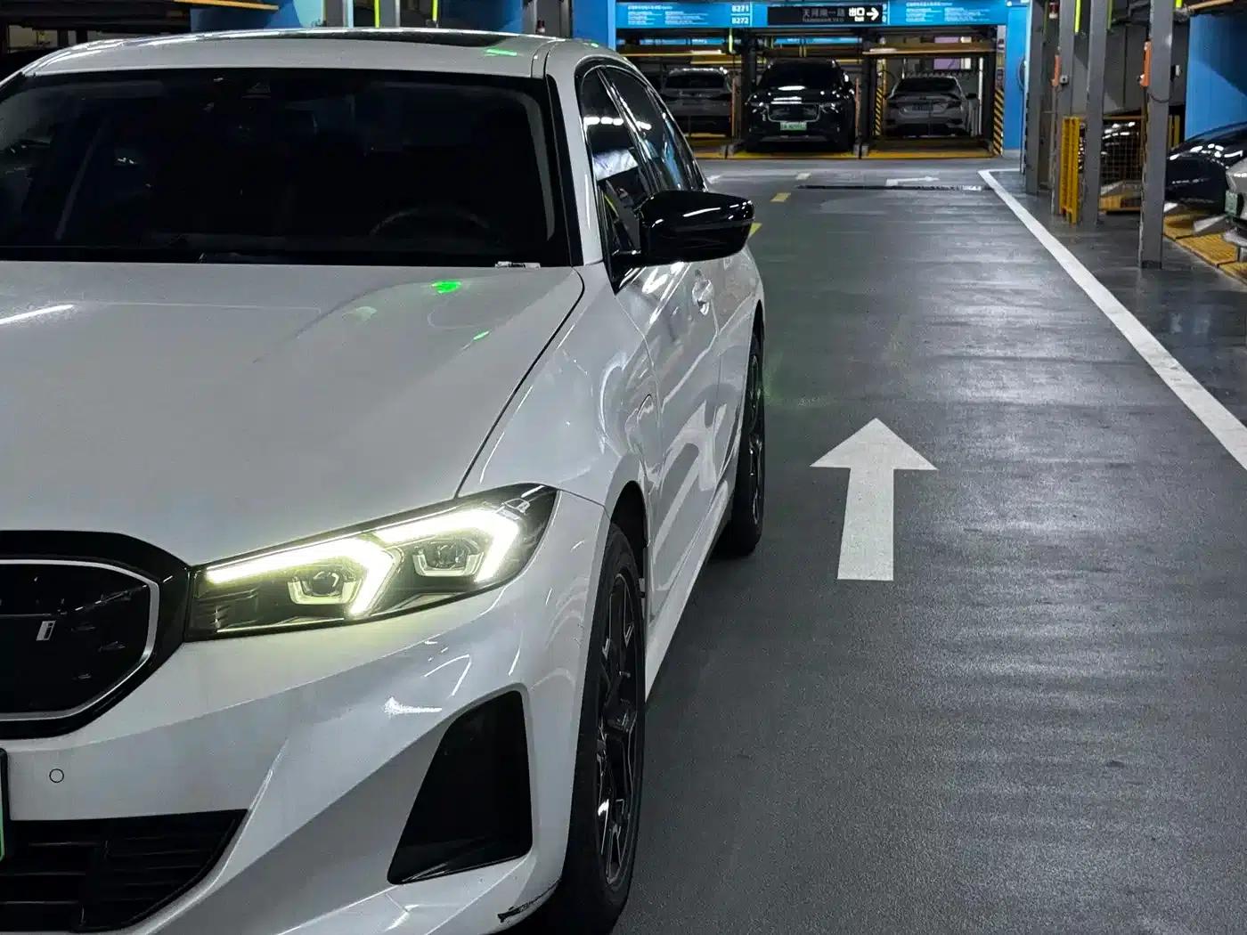 BMW i3 2024 eDrive 40 L Shadow Edition — миниатюра 8