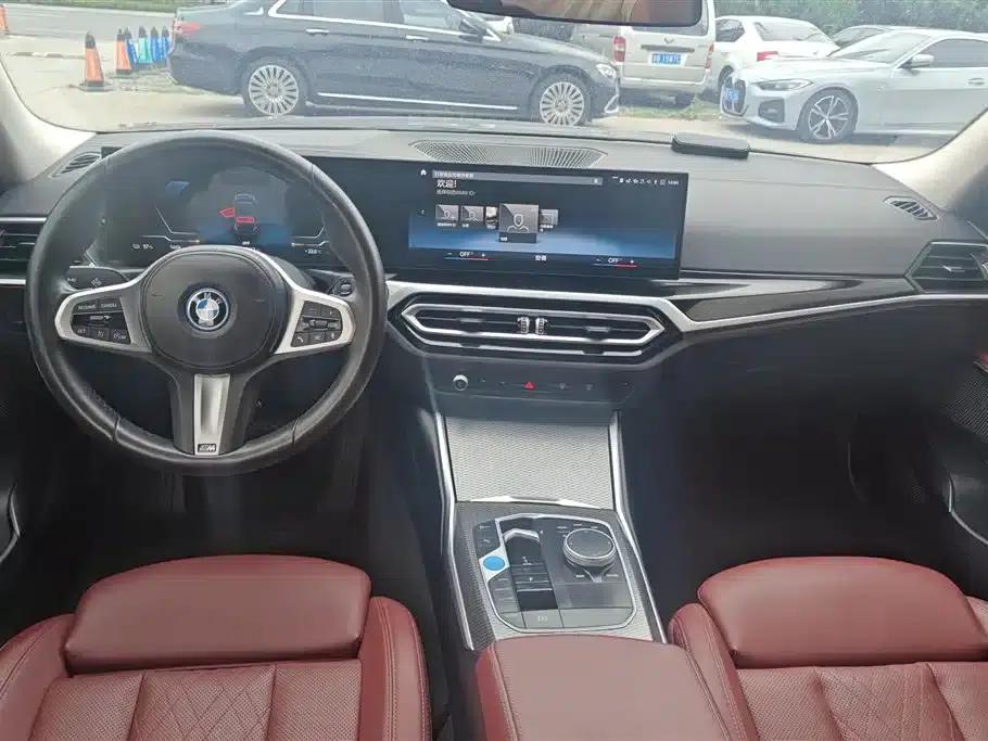 BMW i3 2023 eDrive 40 L Shadow Edition — миниатюра 12