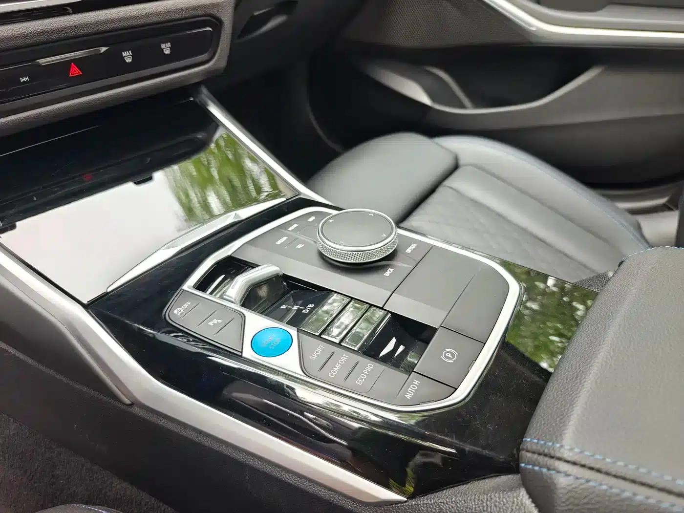 BMW i3 2022 eDrive 35L — миниатюра 17