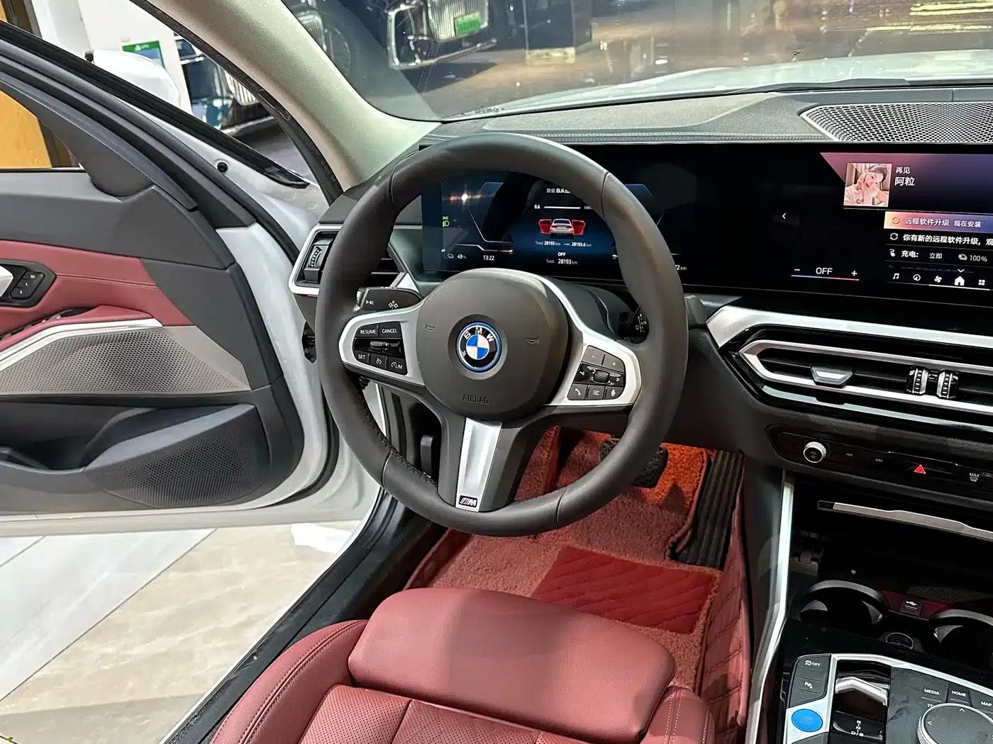 BMW i3 2024 eDrive 35L — миниатюра 11