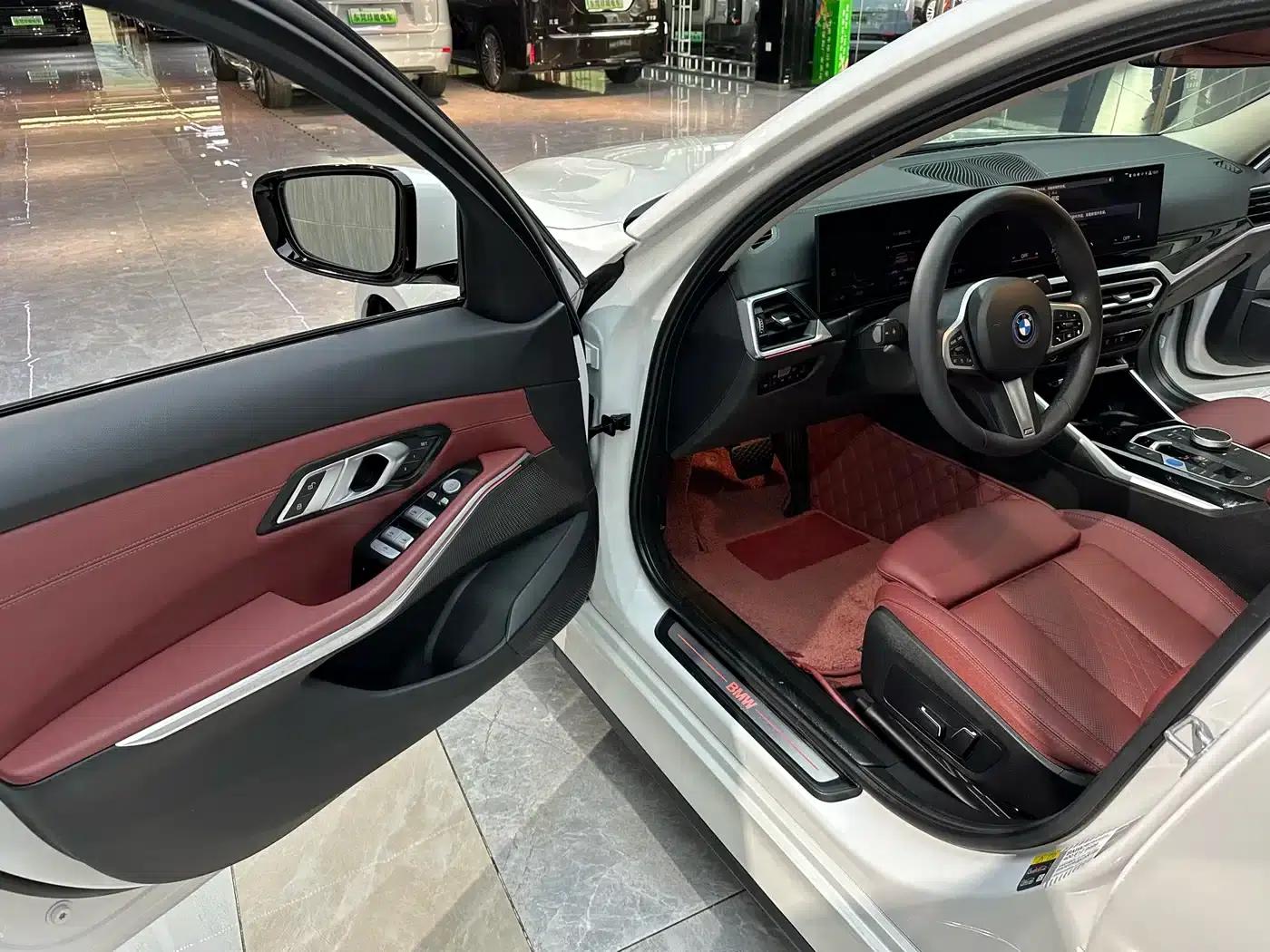 BMW i3 2024 eDrive 35L — миниатюра 7