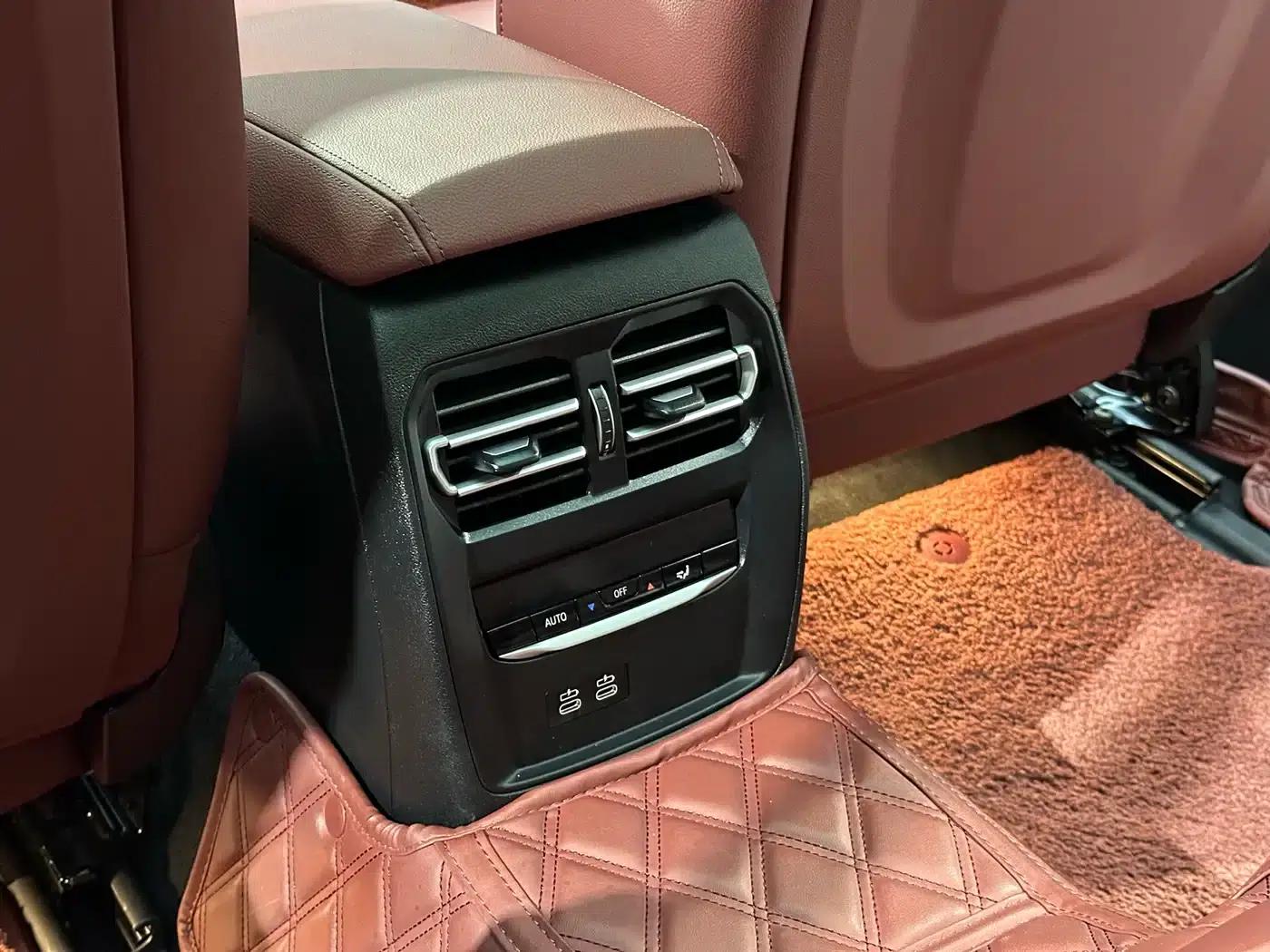 BMW i3 2024 eDrive 35L — миниатюра 10
